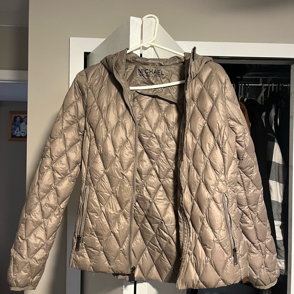 Michael Kors Women's Beige Quilted Puffer Jacket